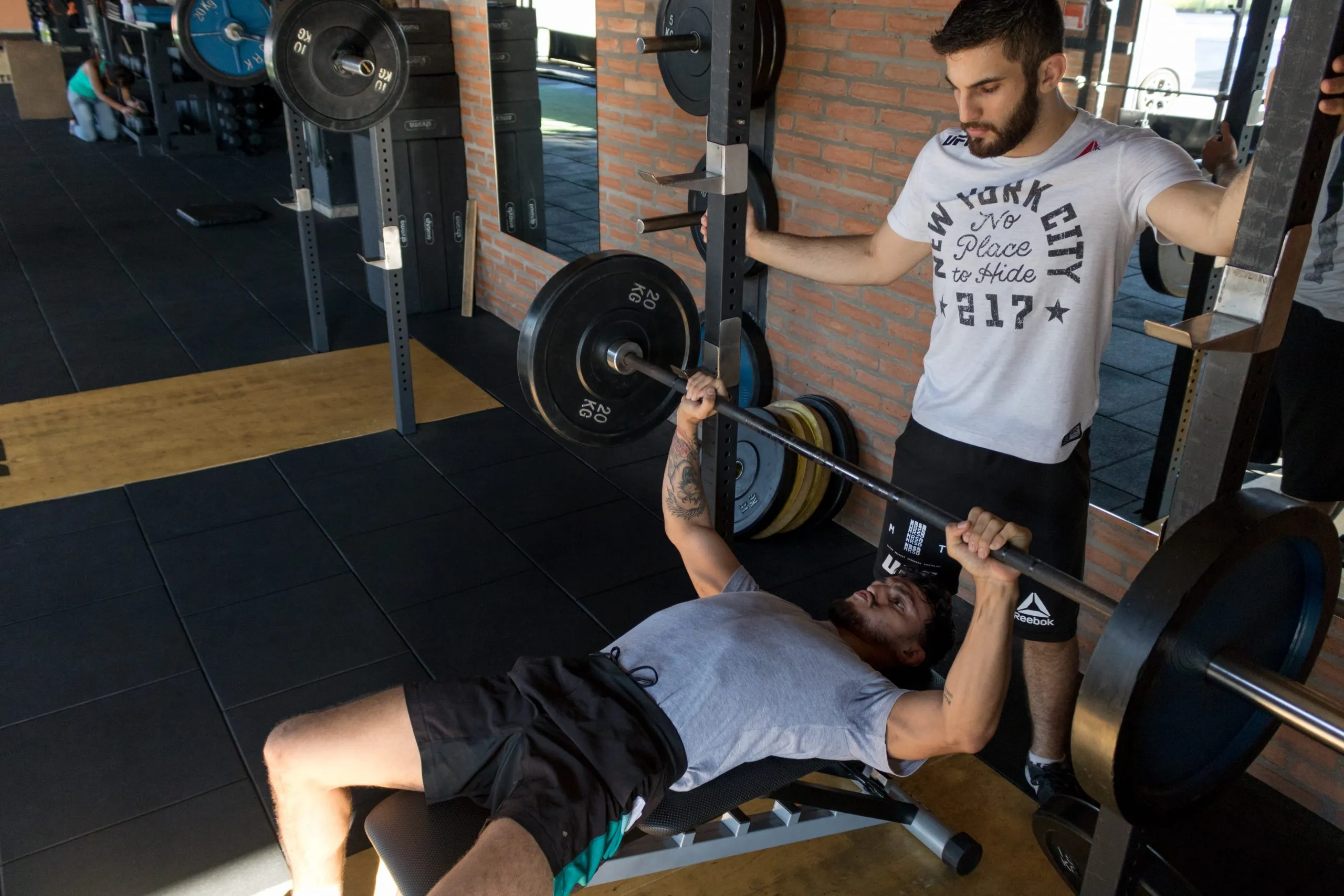 3 Bench Press Variations For Lifters With Shoulder Pain